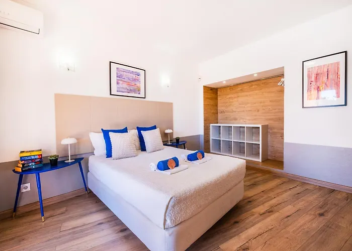 Villa In Cerro De Aguia With Private Pool * Albufeira