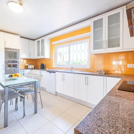 Villa In Cerro De Aguia With Private Pool * Albufeira